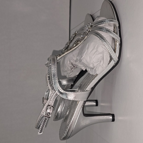 Michaelangelo Meg Silver Rhinestone Detail Special Event Womens Size 9.5 - Picture 3 of 12